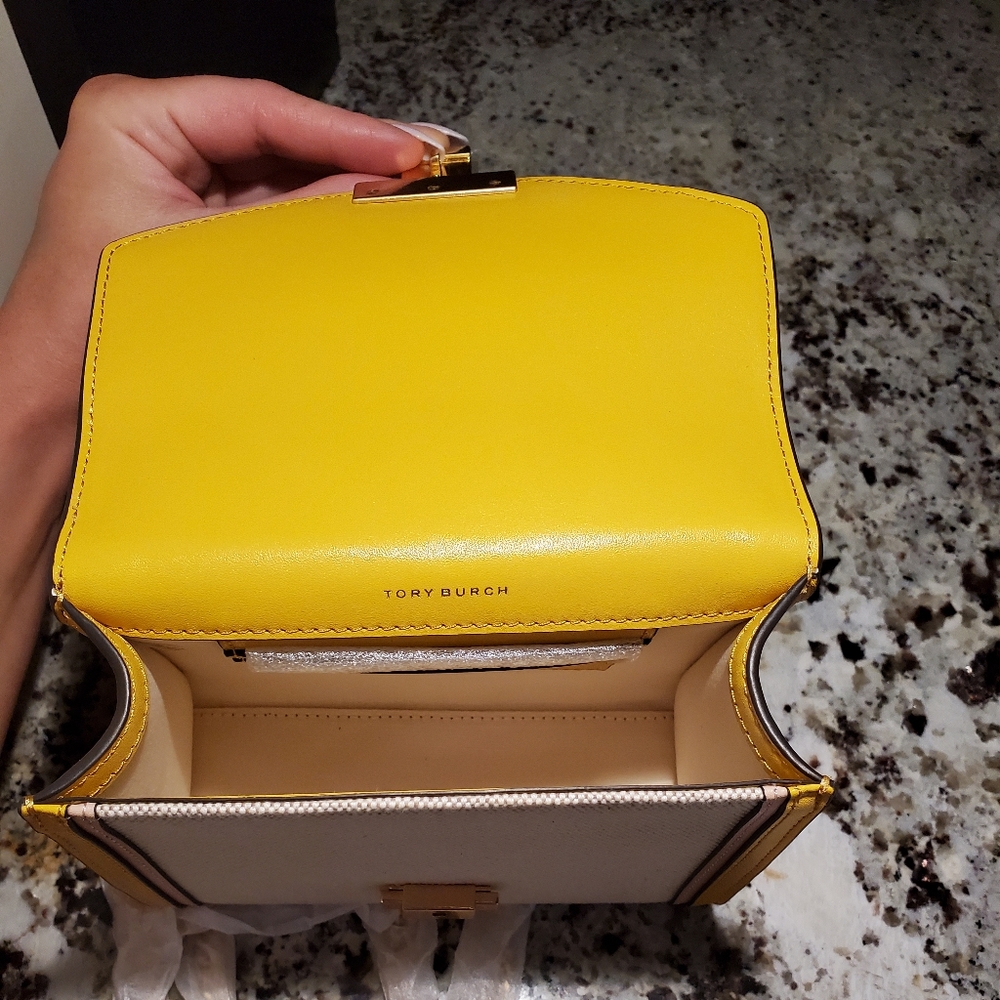 Tory Burch crossbody💛🎀 - Picture 8 of 14